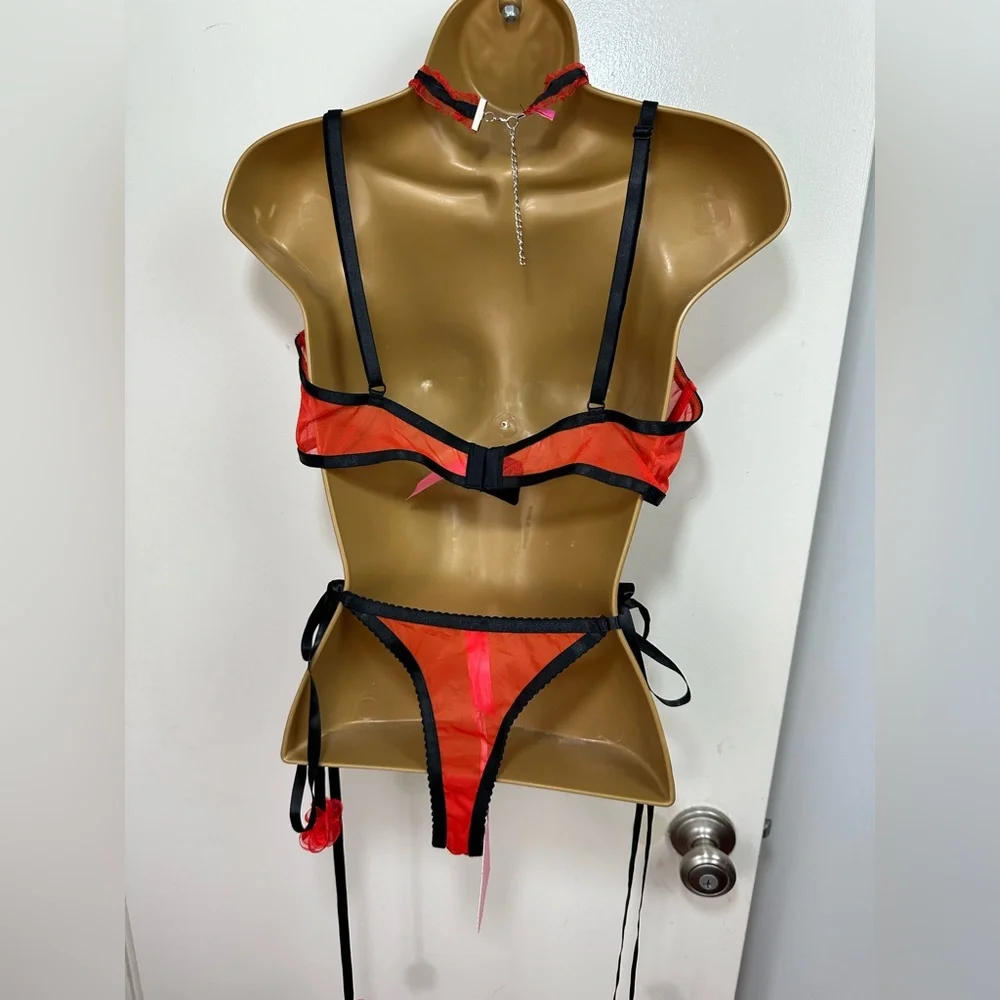 Sugar Thrillz X Dolls‎ Kill Red Riviera Bliss RIVIERA BLISS Lingerie Set NWT XL